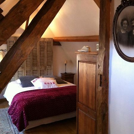 Chambres D'Hotes La Levriere Saint-Denis-le-Ferment 객실 사진