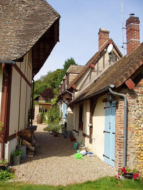 Chambres D'Hotes La Levriere Saint-Denis-le-Ferment 외부 사진
