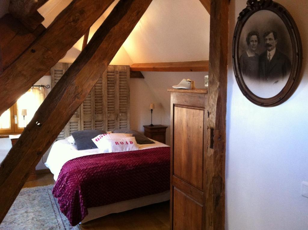 Chambres D'Hotes La Levriere Saint-Denis-le-Ferment 객실 사진